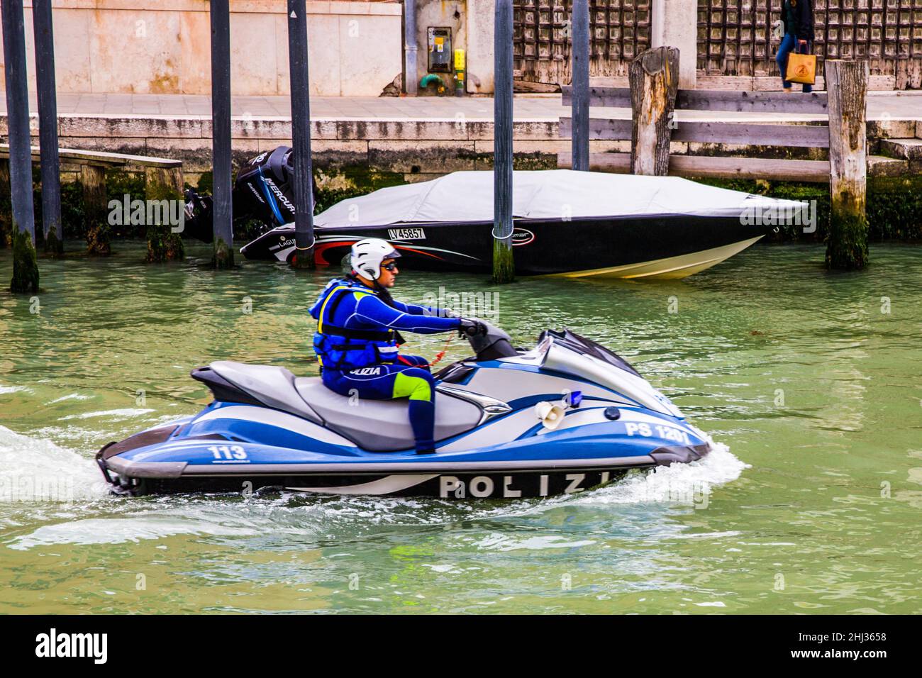 Canal Police, Murano Insel, berühmt für seine Glaskunst, Venedig, Lagunenstadt, Venetien, Italien, Venedig, Venetien, Italien Stockfoto