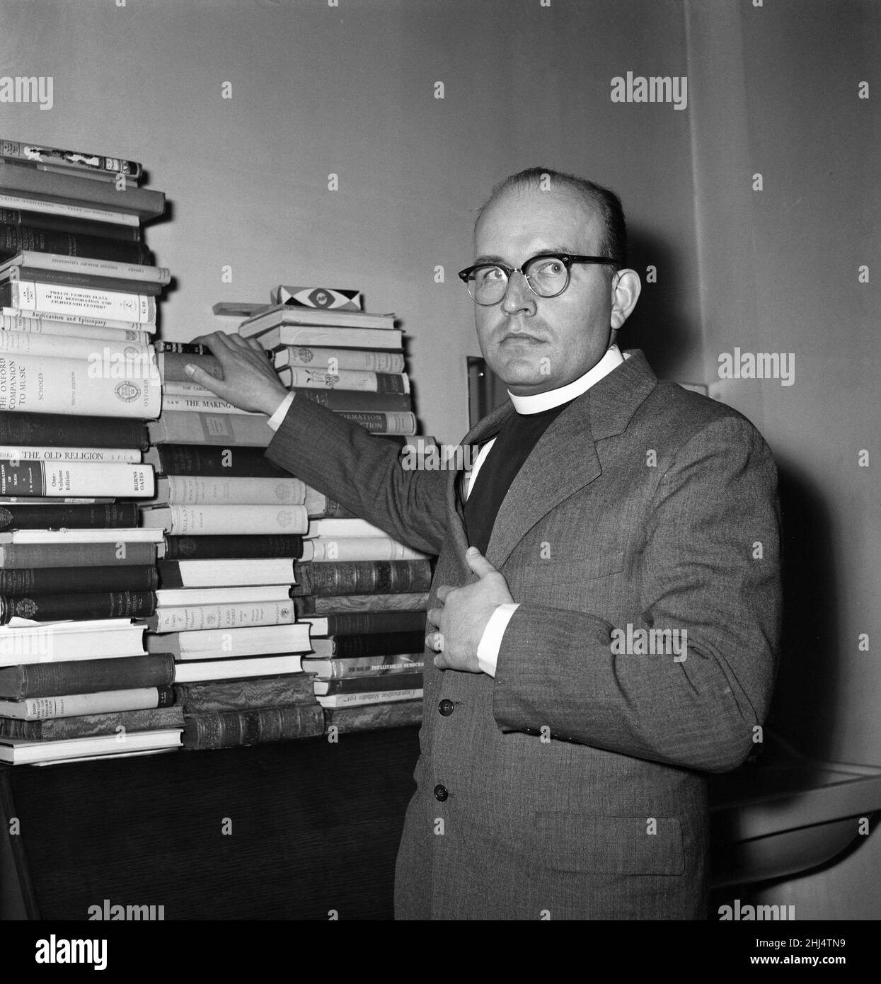 Rev. Robert Parkin Peters im Bild vor dem Umzug ins Ausland, um ein neues Leben nach der Zeit im Gefängnis für Bigamie, Betrug und Großarterie zu beginnen. 20th. März 1959. Stockfoto