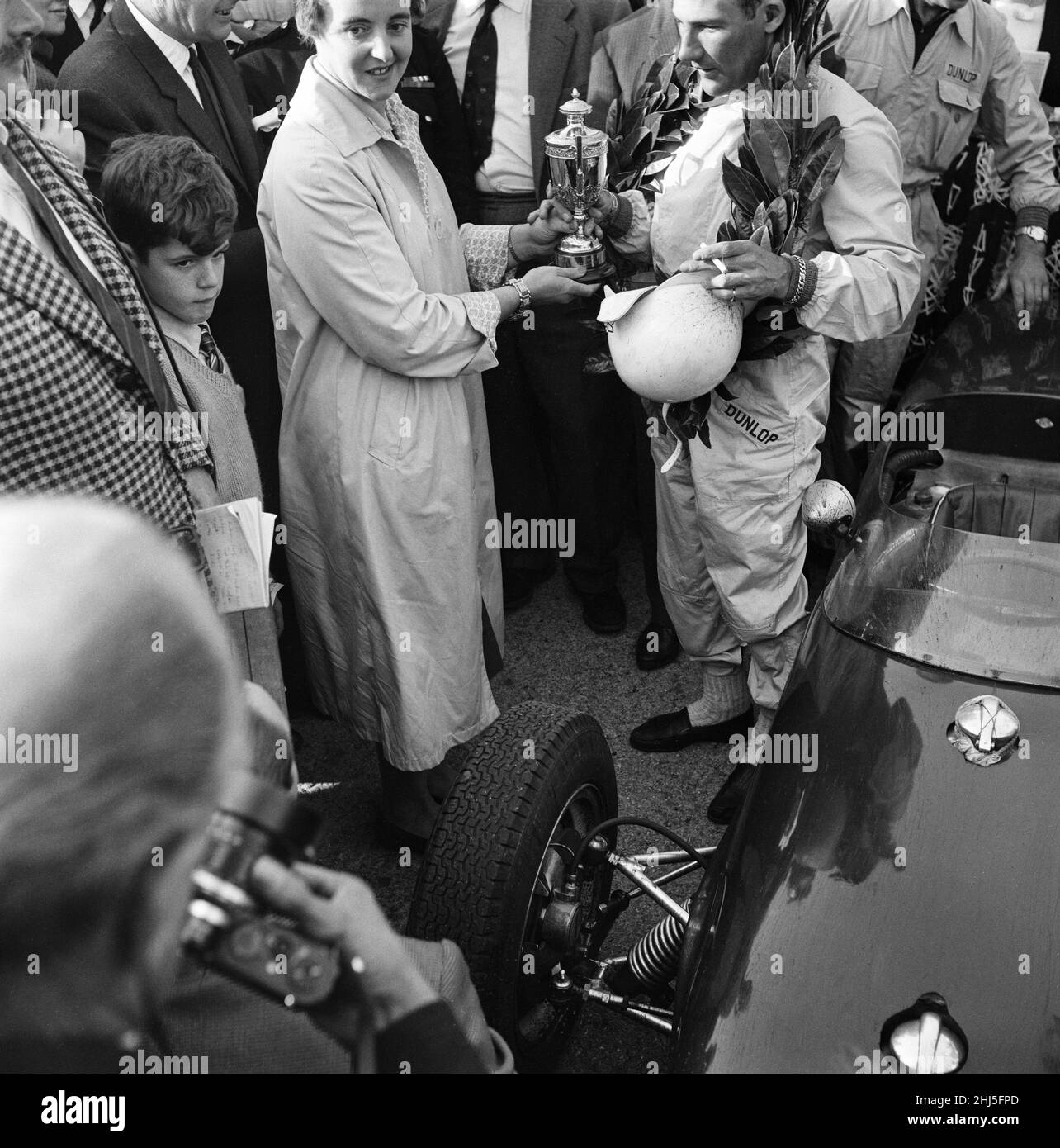 Stirling Moss, der einen Lotus-Climax fährt, gewinnt das Gold Cup-Rennen in Oulton Park, Ceshire. 24th. September 1960. Stockfoto