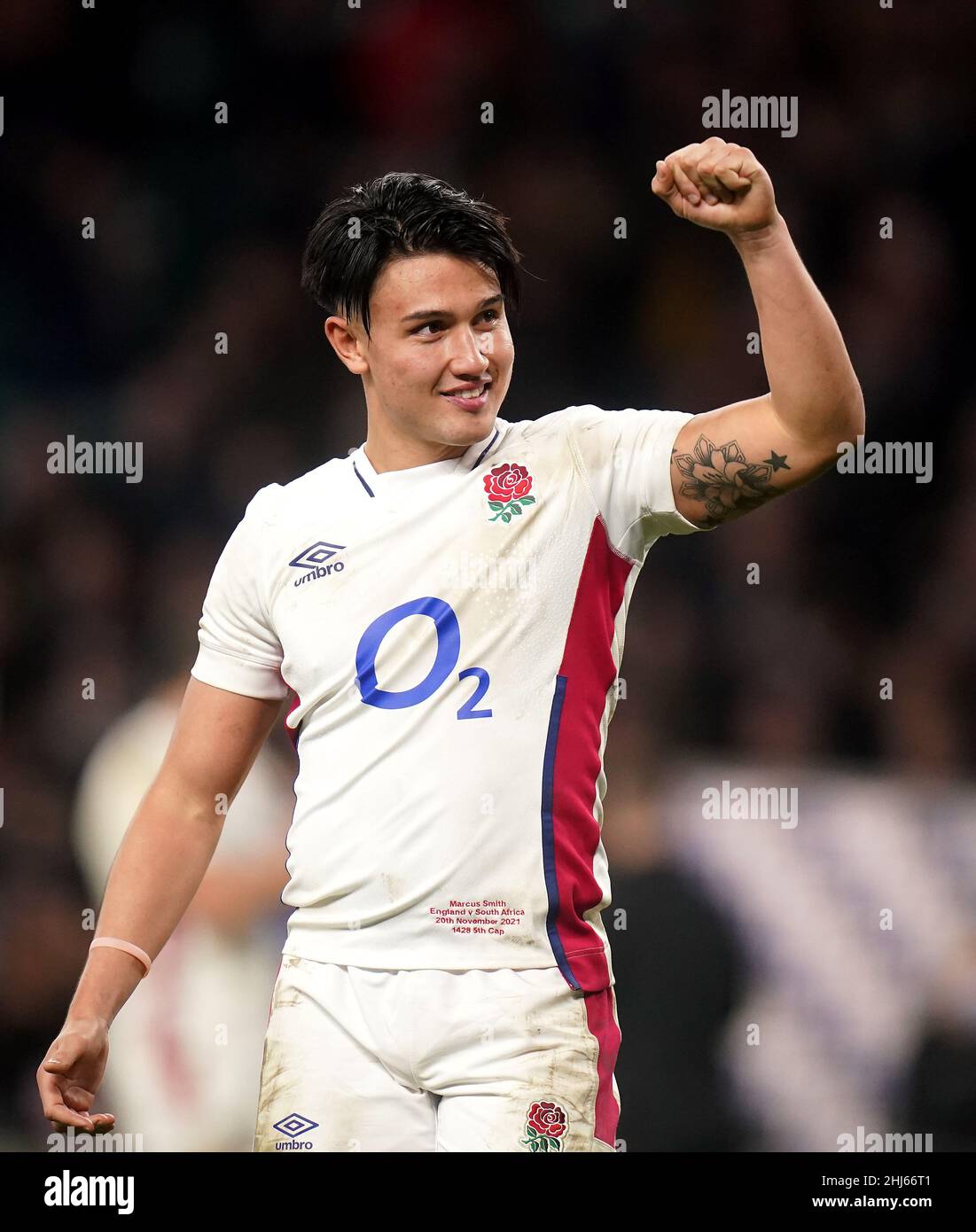 Aktenfoto vom 20-11-2021 von Englands Marcus Smith. In der 22-jährigen Harlekins-Sensation Marcus Smith besitzt England wohl ihren begabtesten Newcomer, seit Weltcupsieger Jonny Wilkinson als Teenager vor mehr als 20 Jahren in die internationale Szene auftrat. Ausgabedatum: Donnerstag, 27. Januar 2022. Stockfoto