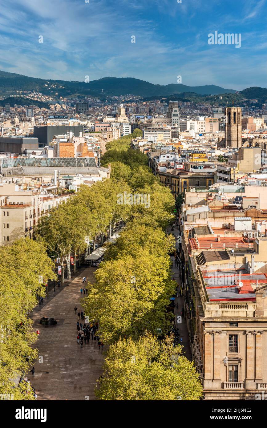 Die Skyline der Stadt und der Rambla Fußgängerzone, Barcelona, Katalonien, Spanien Stockfoto