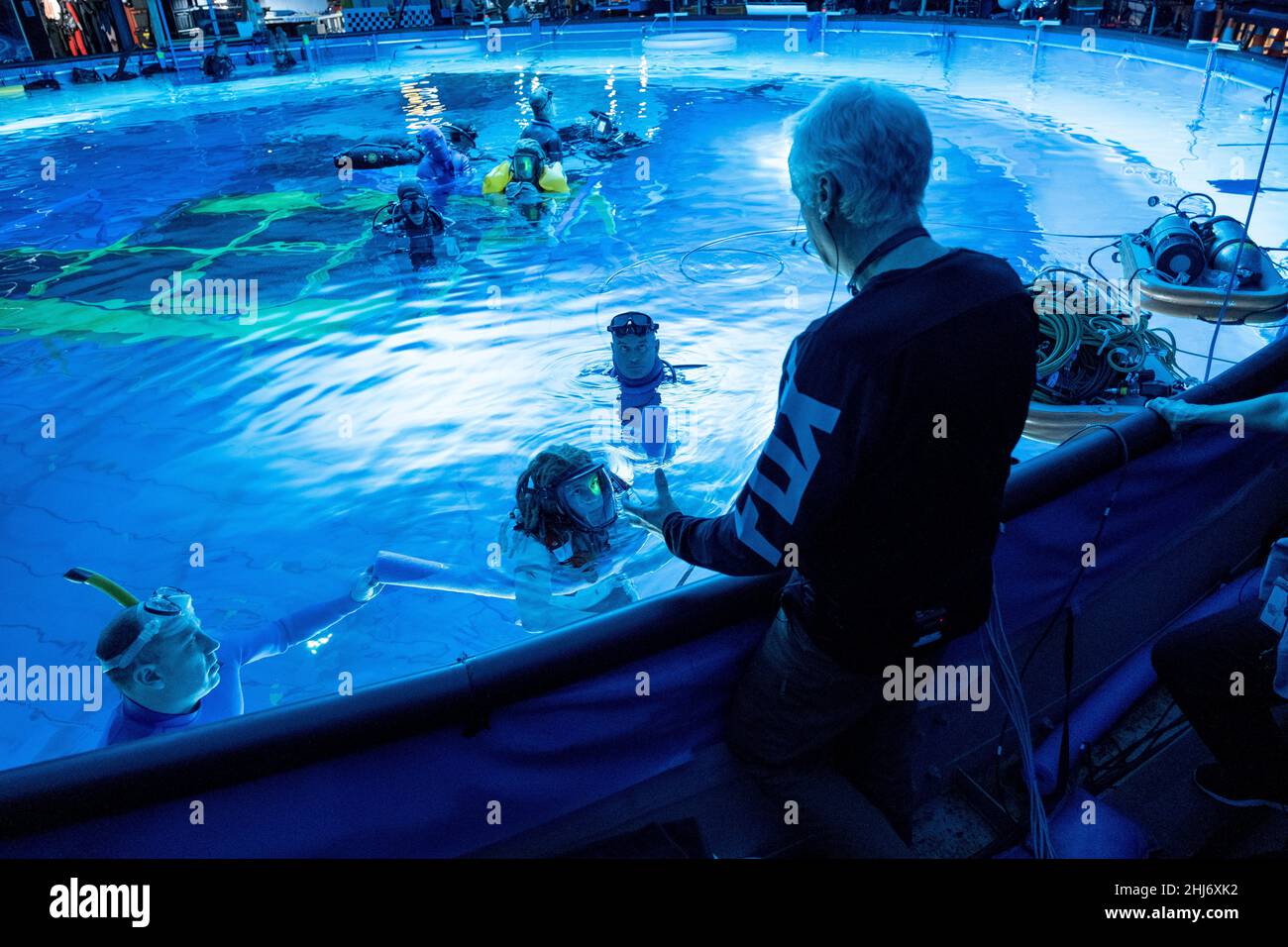 JAMES CAMERON in AVATAR 2 (2022), Regie James CAMERON. Kredit: 20th CENTURY STUDIOS / Album Stockfoto