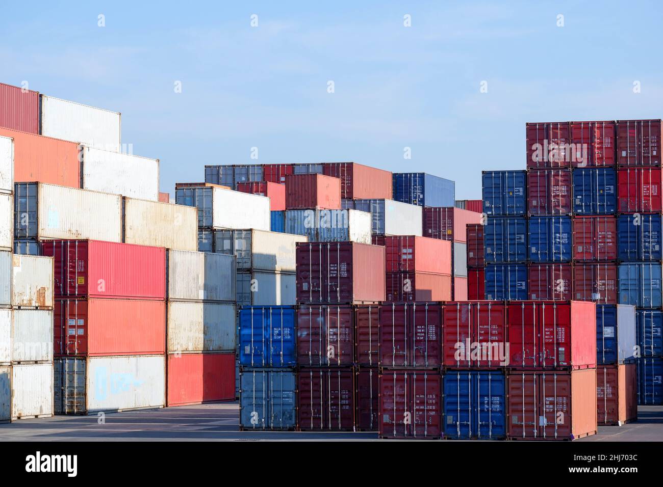 Container Stack Ansicht Industrie- und Transportperspektiven Internationaler Handel und Investitionen Stockfoto