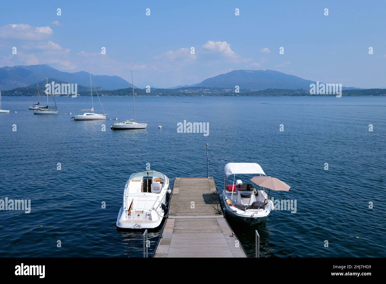 Reisen, Europa, Italien, Piemont; Bootsanleger am Lago Maggiore. Stockfoto