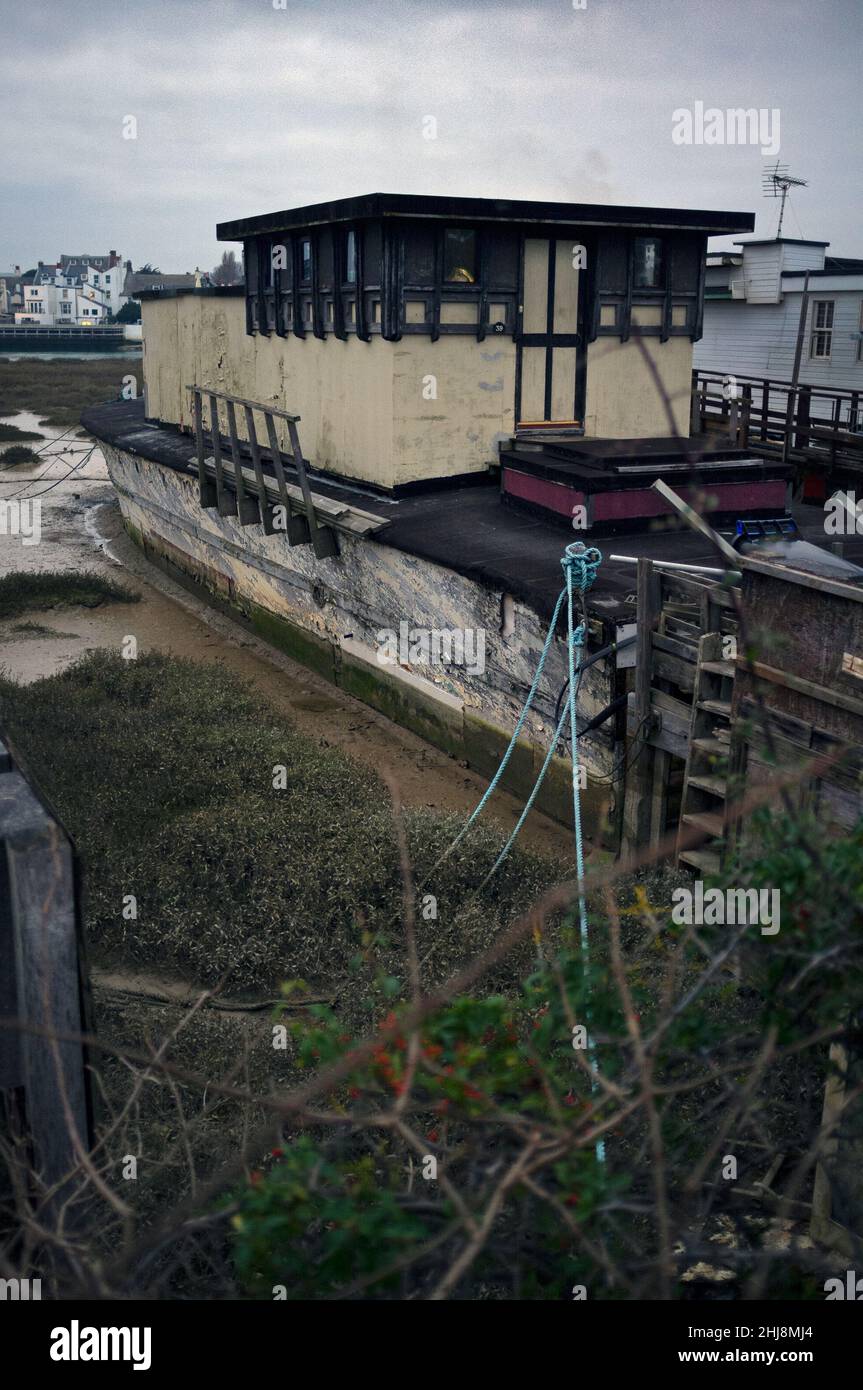Die Hausbootgemeinschaft in Shoreham-by-Sea, England Stockfoto