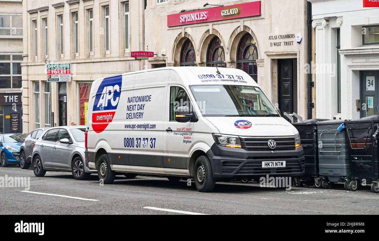 APC Lieferwagen doppelt in West Street Brighton UK geparkt Stockfoto