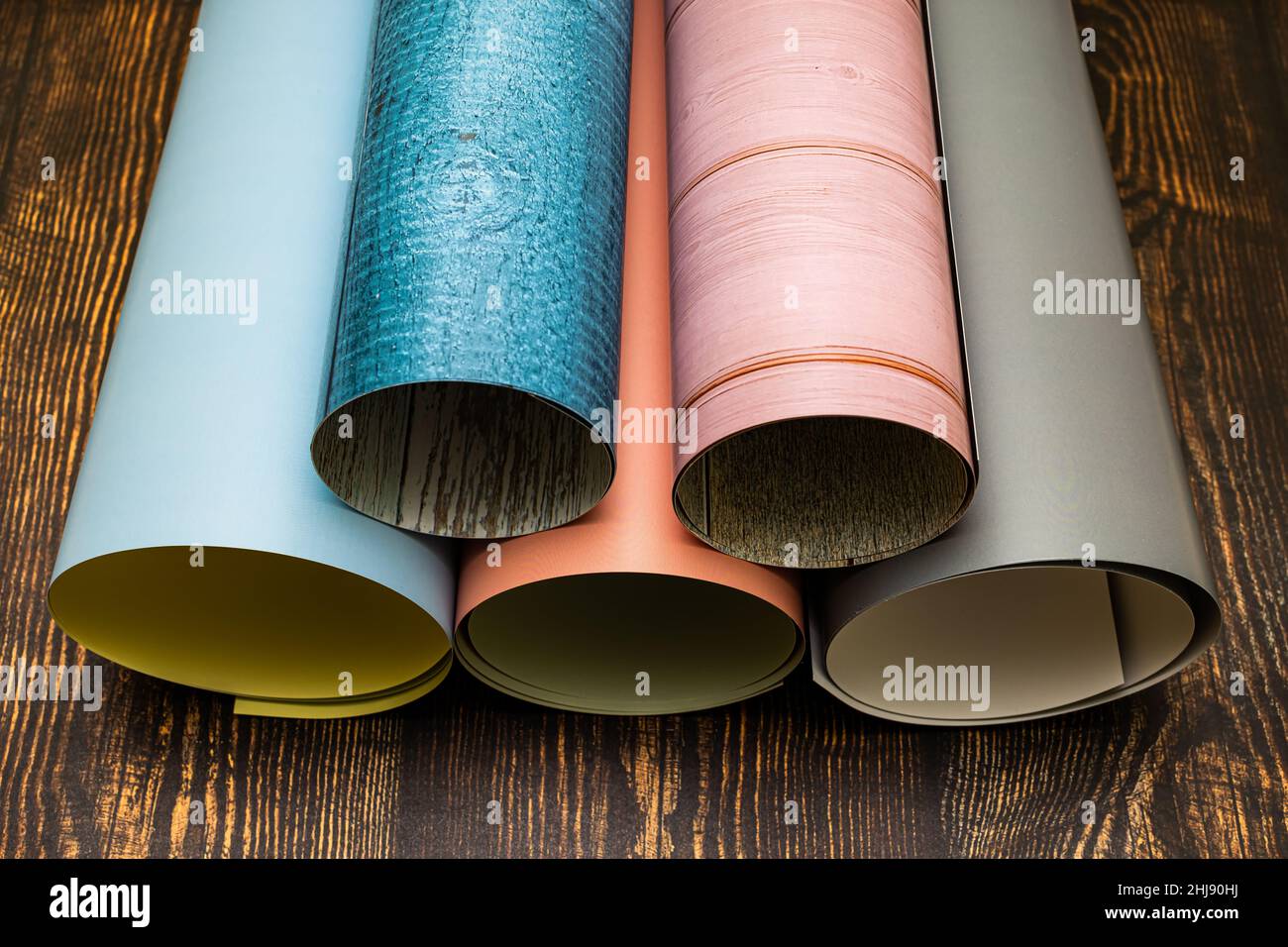 Rolled farbige Papierrolle als Photophon verwendet. Hochwertige Fotos Stockfoto