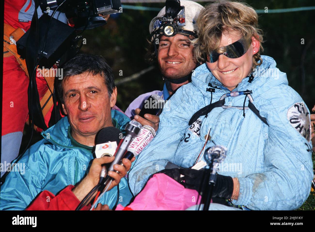 Archiv 90ies: Französischer Höhlenforscher Veronique Le Guen, Aveyron, Frankreich, 1988 Stockfoto