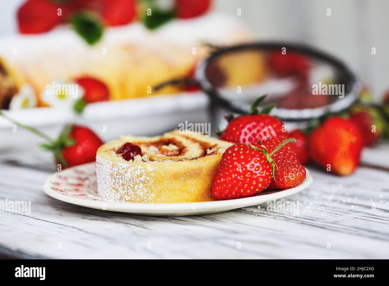 Marmelade rollkuchen -Fotos und -Bildmaterial in hoher Auflösung – Alamy