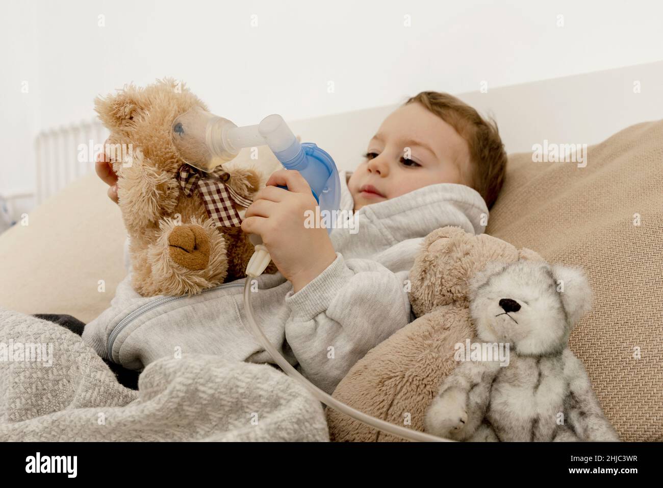 Kind Pfeift Beim Einatmen Im Schlaf www.alamy.de