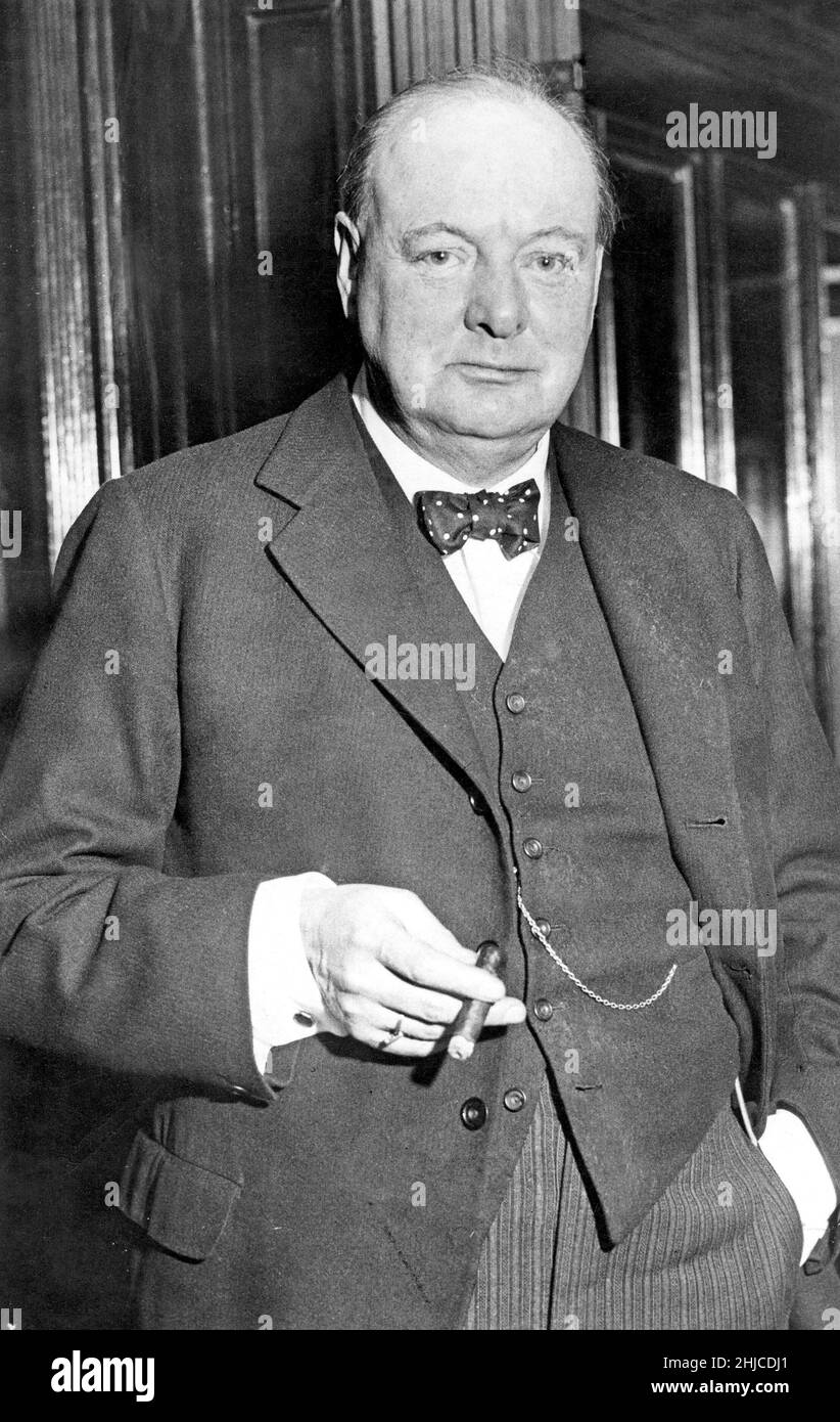 Winston Churchill. Britischer Staatsmann, der während des Zweiten Weltkriegs von 1940 bis 1945 als Premierminister des Vereinigten Königreichs diente. Geboren am 30 1874. november, gestorben am 24 1965. januar. 1945 Stockfoto