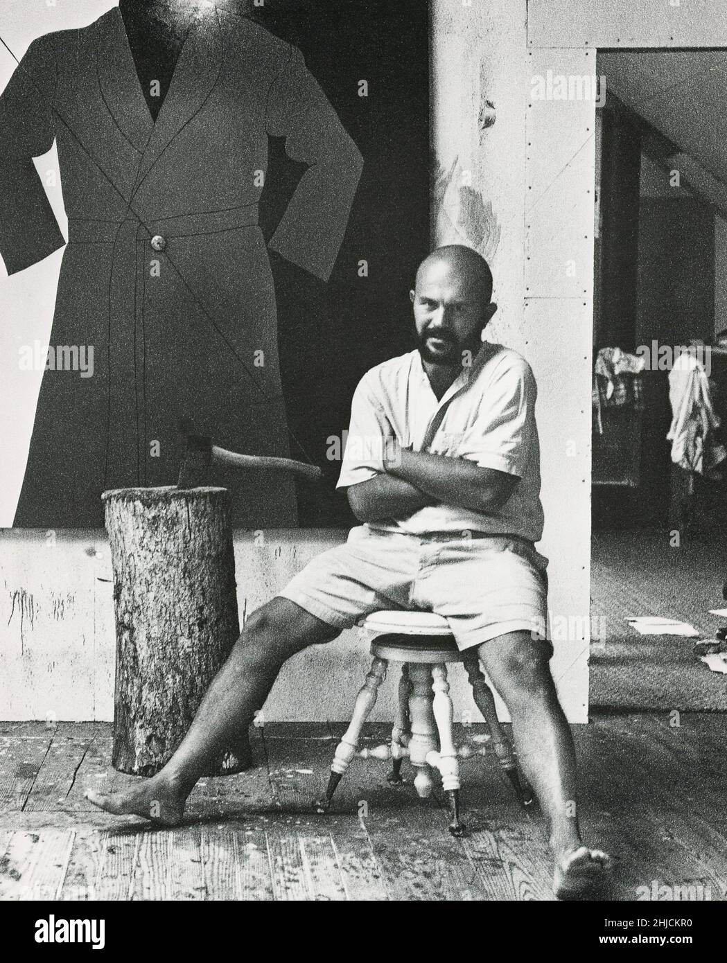 Der amerikanische Pop- und Neo-dadaist-Künstler Jim Dine (geboren 1935) mit einigen seiner Arbeiten in East Hampton, New York, 1964. Stockfoto