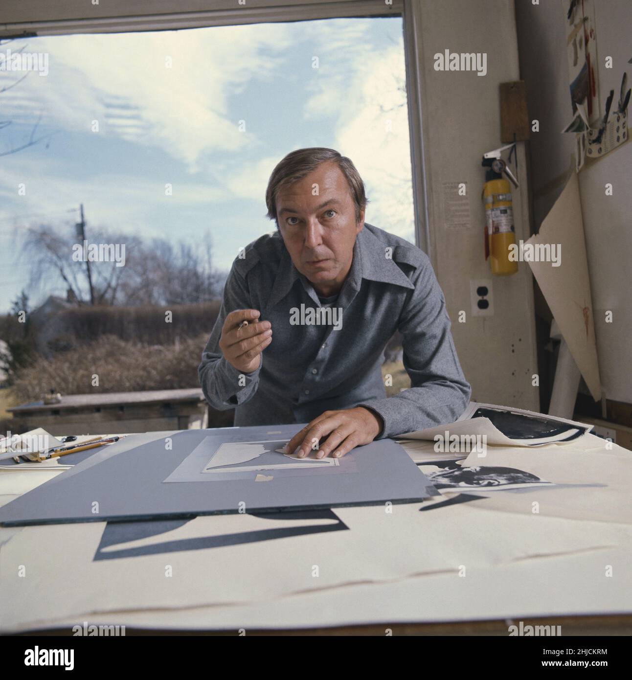 Der amerikanische Künstler Jasper Johns (1950 - ) arbeitet in seinem Live-Studio in Stony Point, New York. Stockfoto