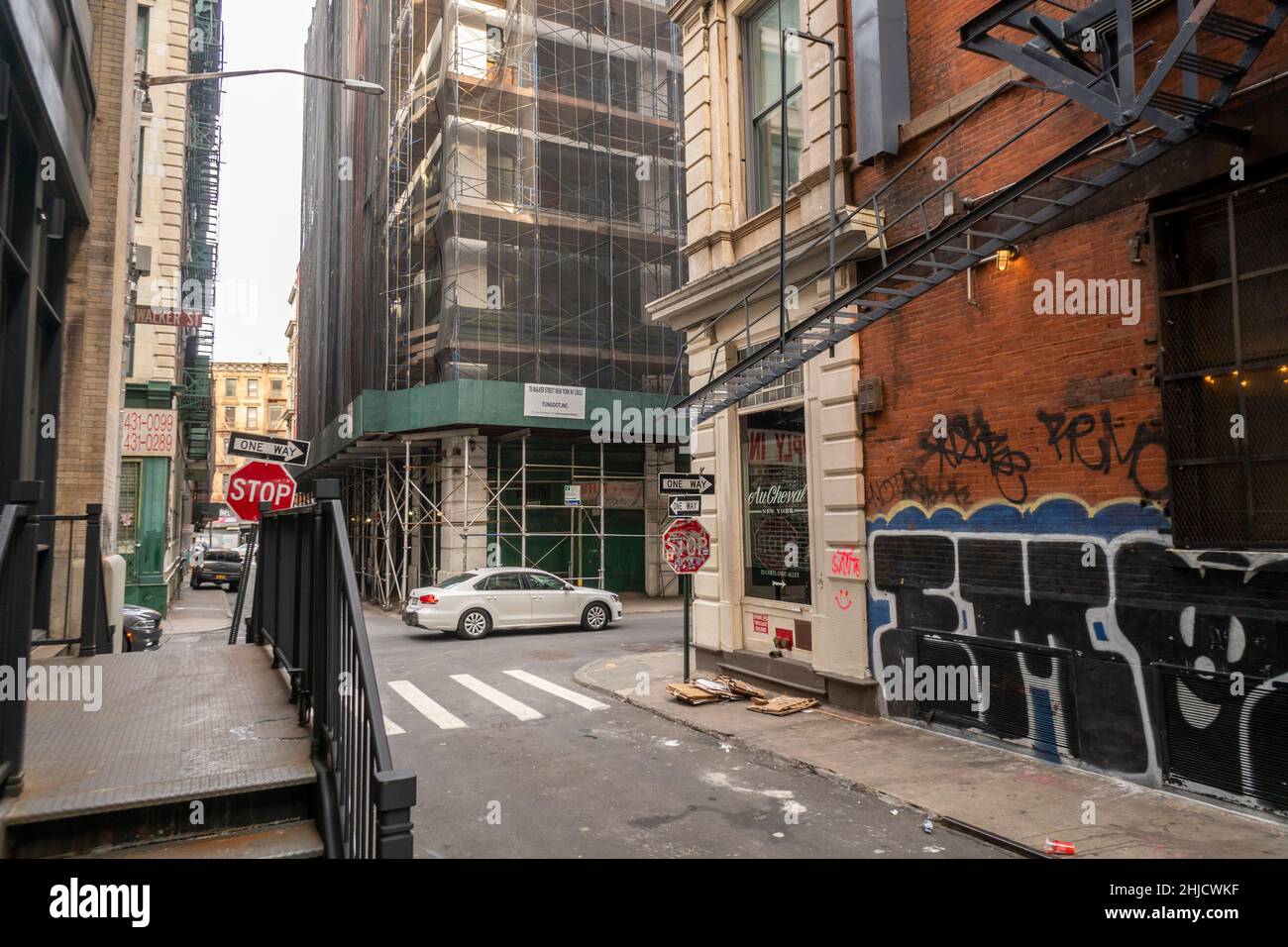 Cortlandt Alley und Walker Street im New Yorker Stadtteil Tribeca am Samstag, den 15. Januar 2022. (© Richard B. Levine) Stockfoto