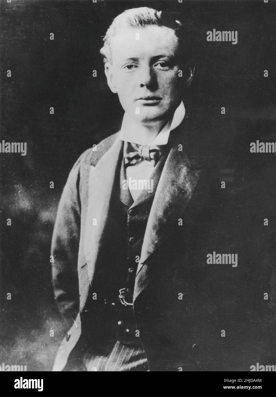 Winston Churchill. Britischer Staatsmann, der während des Zweiten Weltkriegs von 1940 bis 1945 als Premierminister des Vereinigten Königreichs diente. Geboren am 30 1874. november, gestorben am 24 1965. januar. Das Bild wurde im Alter von 30 Jahren aufgenommen. Stockfoto