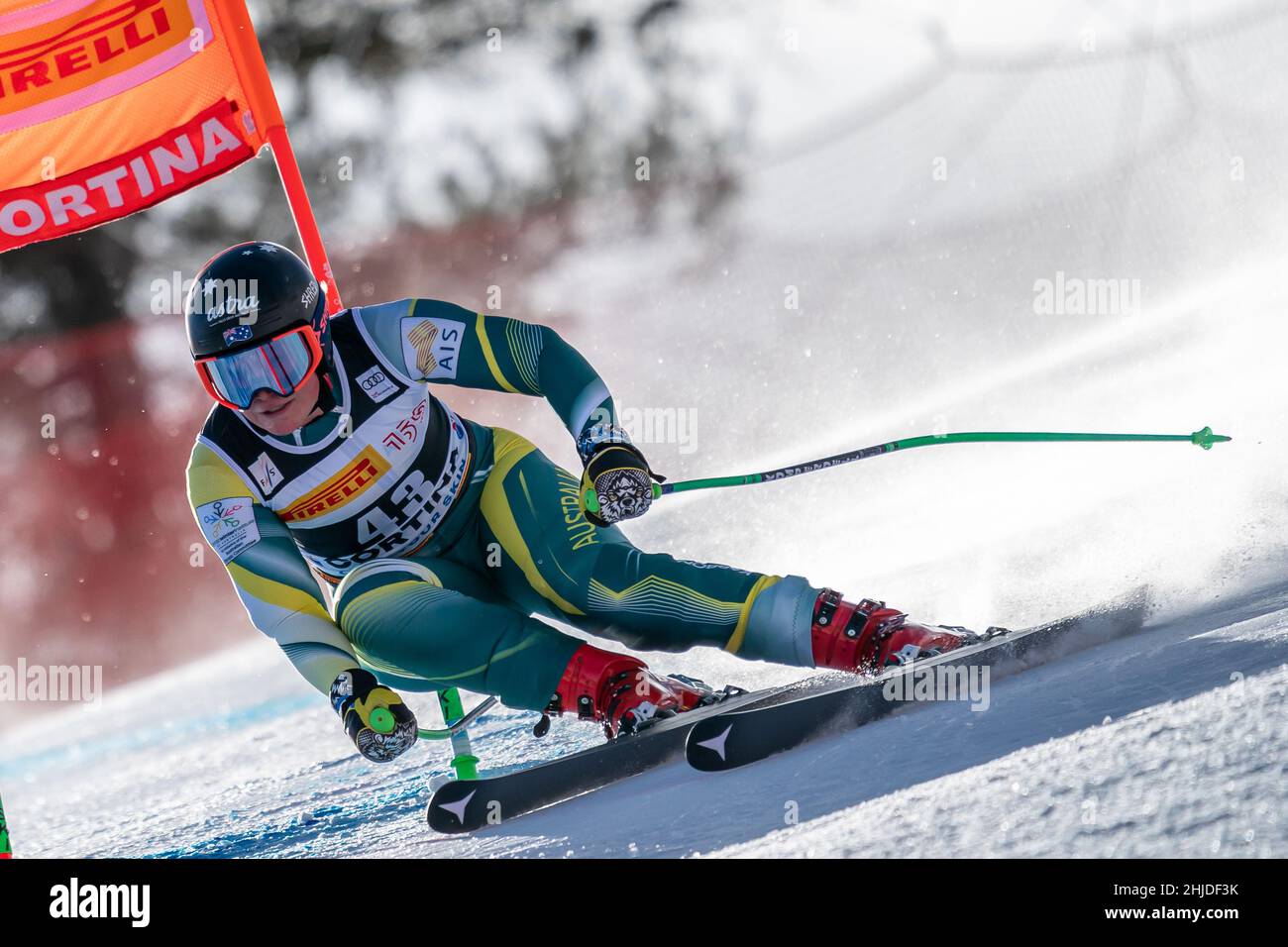 Cortina d'Ampezzo, Italien. 22. Januar 2022. KLEINE Greta (AUS) Ski World Cup Damen Abfahrt auf der Olympia delle Tofane. Stockfoto