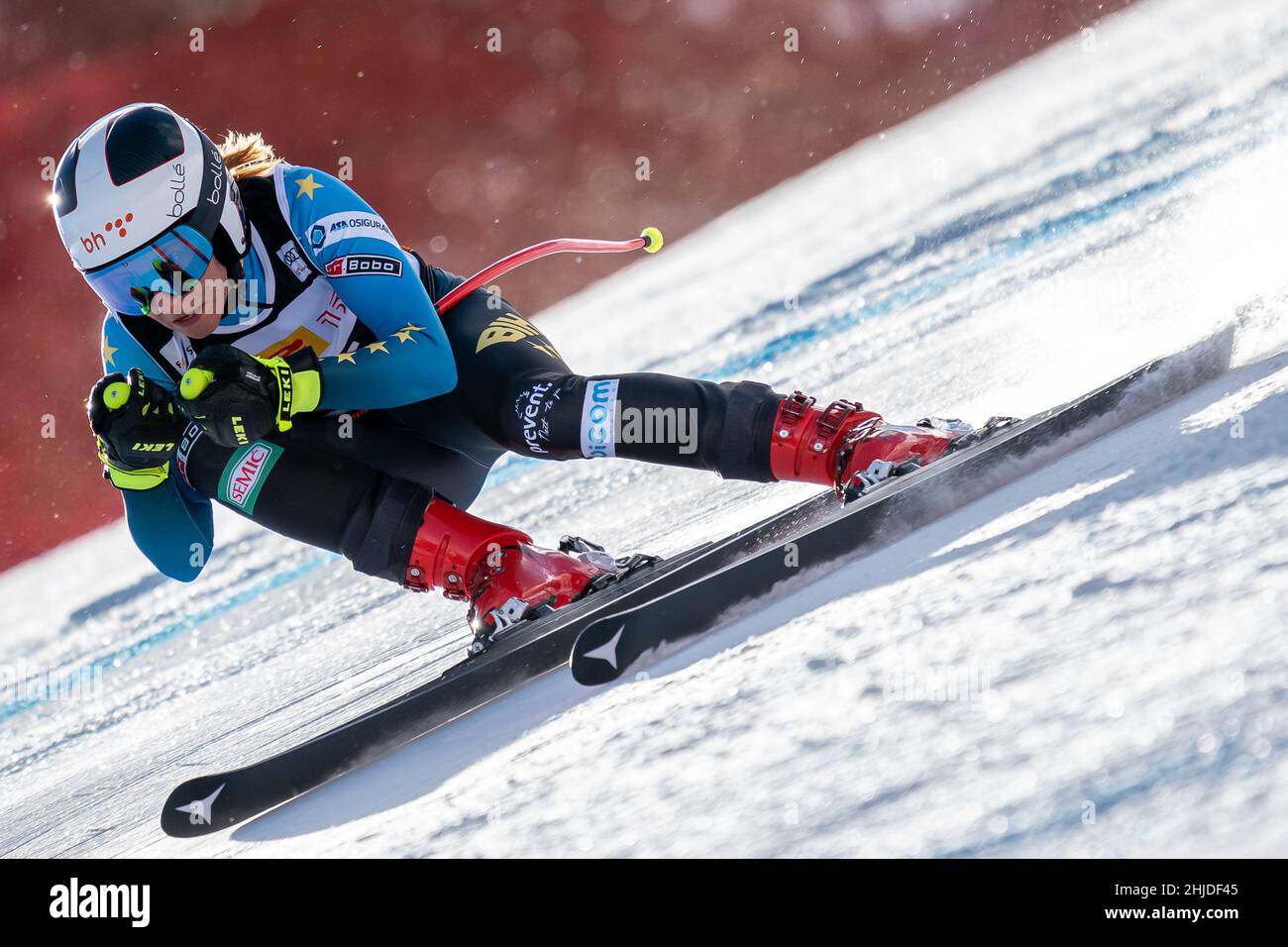 Cortina d'Ampezzo, Italien. 22. Januar 2022. MUZAFERIJA Elvedina (BIH) Ski World Cup Damen Abfahrt auf der Olympia delle Tofane. Stockfoto