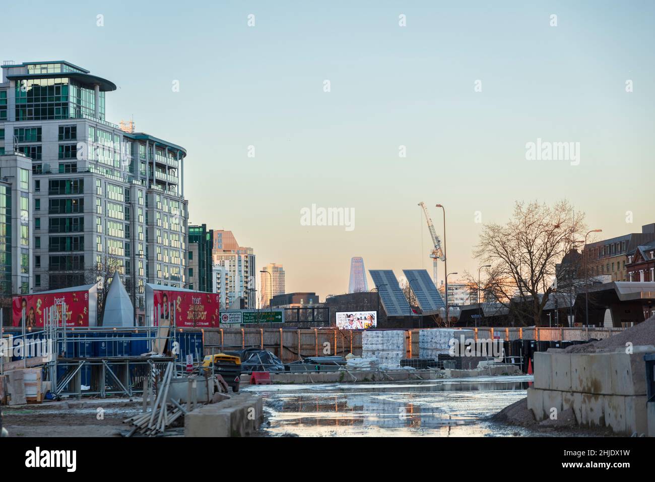 Miles Yard Baustelle, Büroentwicklung im Besitz von Downing Property, Vauxhall, London Stockfoto