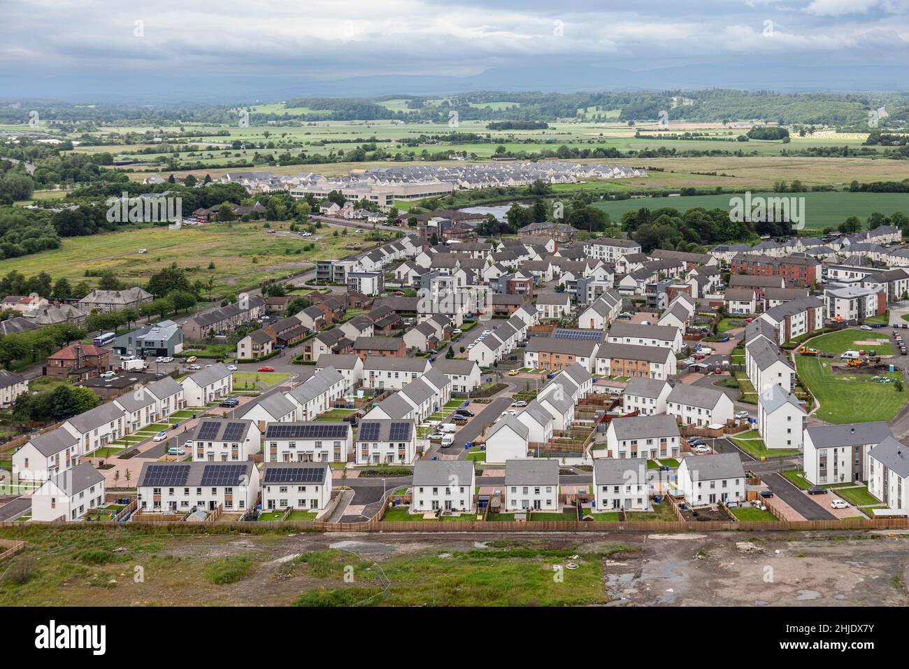 Erhöhte Ansicht des Raploch Estate in Stirling, Schottland, Großbritannien. Früher eine berüchtigte Gegend, wird aber derzeit umfassend renoviert. Stockfoto