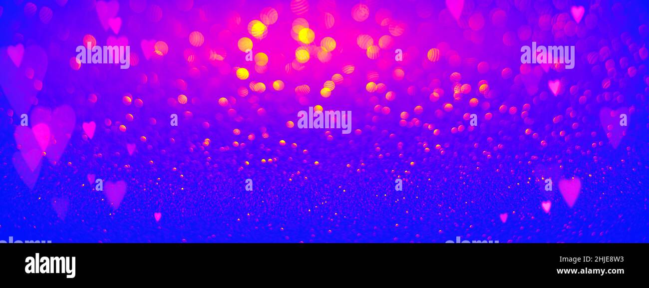 Rote und blaue Glitzerstruktur mit Bokeh-Lichtern, die im Dunkeln leuchten Stockfoto