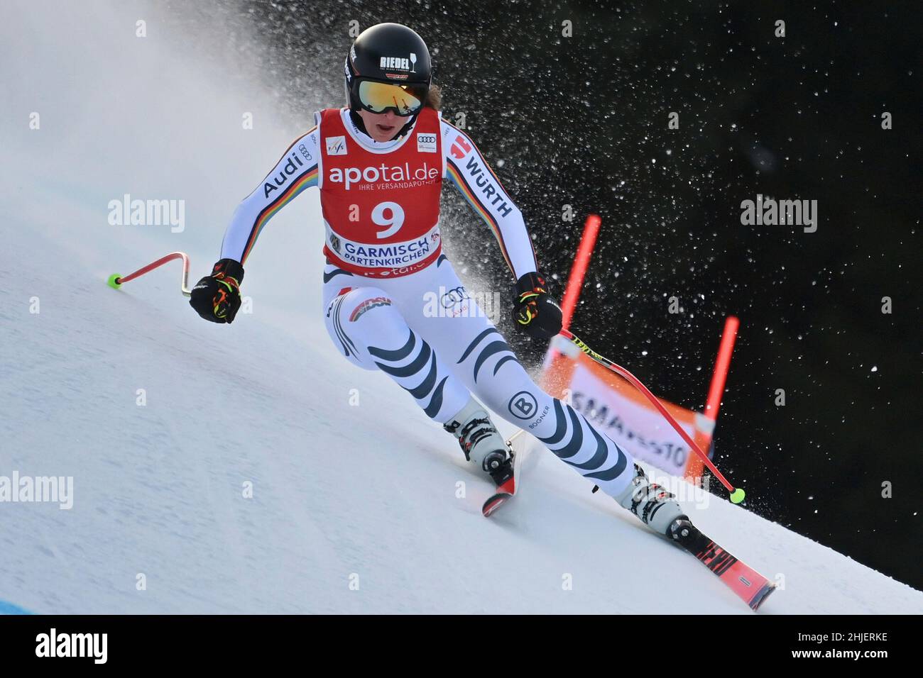 Garmisch Partenkirchen, Deutschland. 29th Januar 2022. Kira WEIDLE (GER), Action, Alpinski, Kandahar-Rennen 2022, Damen-Abfahrt, Damen-Abfahrt am 29th. Januar 2022 in Garmisch Partenkirchen Quelle: dpa/Alamy Live News Stockfoto