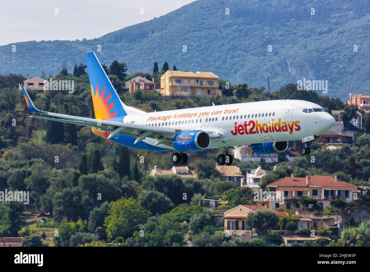 Korfu, Griechenland - 19. September 2020: Jet2 Boeing 737-800-Flugzeuge auf dem Flughafen Korfu (CFU) in Griechenland. Stockfoto