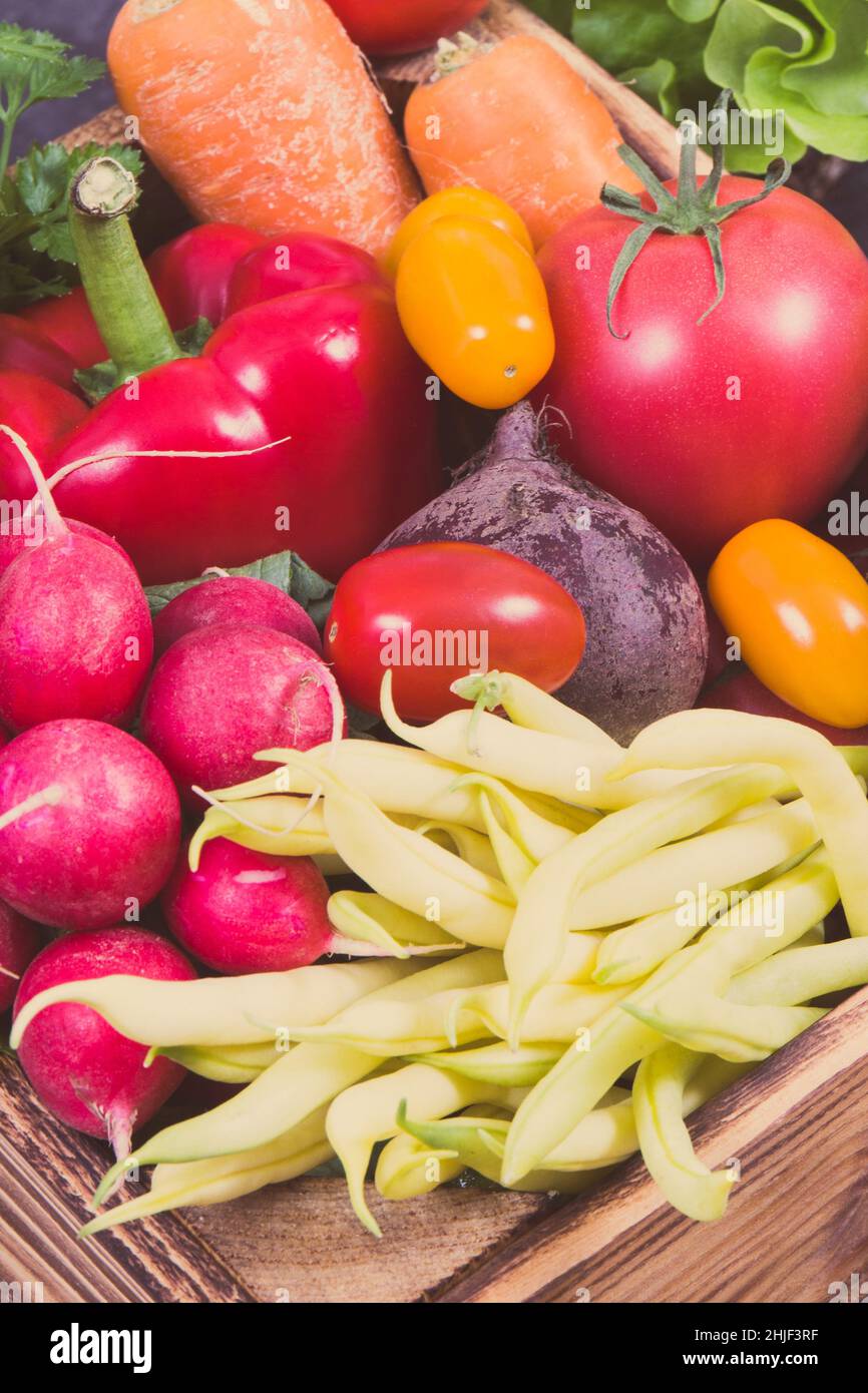 Frische reife Gemüse als Quelle natürliche Mineralien und Vitamine. Gesunde Lebensweise, abnehmen und Diät Stockfoto