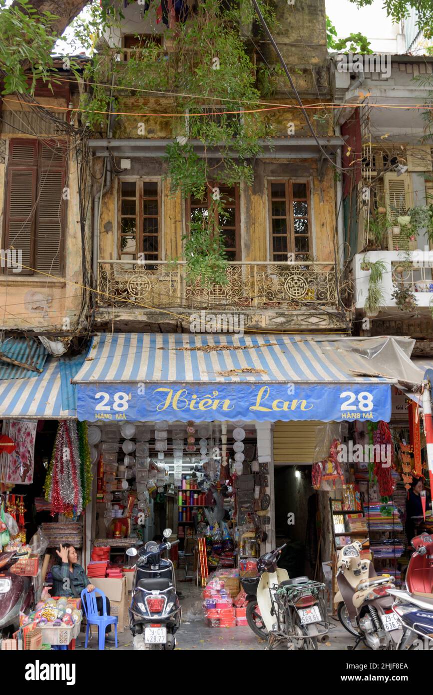 Straßenszene in der Altstadt von Hanoi, Vietnam, Südostasien Stockfoto