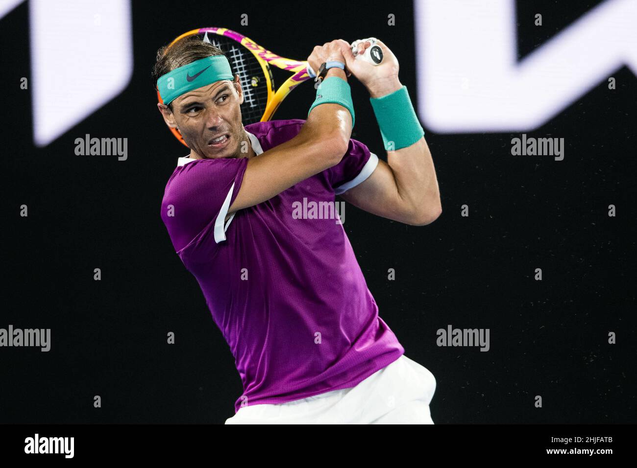 MELBOURNE, AUSTRALIEN - 28. JANUAR: Rafael Nadal aus Spanien während seines Halbfinalmatches der Herren gegen Matteo Berrettini aus Italien während der Australian Open 2022 im Melbourne Park am 28. Januar 2022 in Melbourne, Australien (Foto von Andy Astfalck/Orange Picics) Credit: Orange Pics BV/Alamy Live News Stockfoto