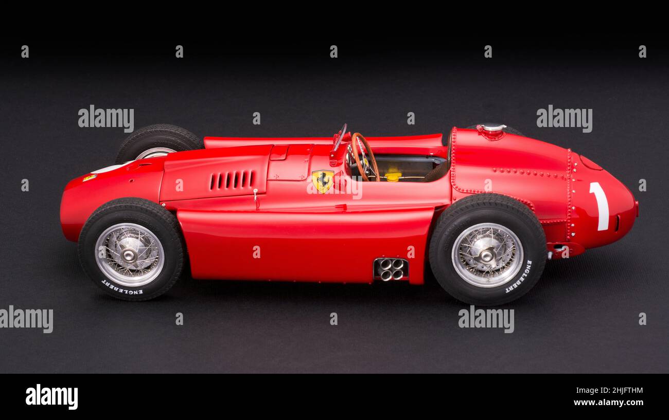 Druckguss-Modellauto von CMC des Ferrari D50 (1956) Stockfoto