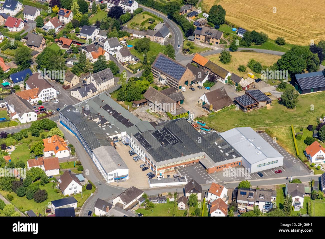 Luftbild, Betriebsgelände HEICO Befestigungstechnik, Niederense, Ense, Sauerland, Nordrhein-Westfalen, Deutschland, DE, Europa, Handel en Stockfoto