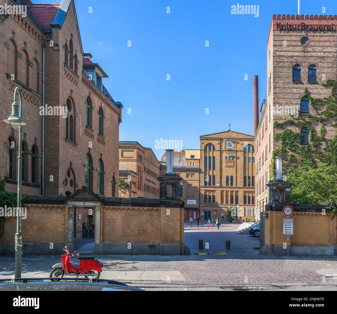 Kulturbrauerei, Prenzlauer Berg, Berlin, Deutschland, restaurierter Brauerei-Komplex mit lebhaften Kulturhöfen Stockfoto