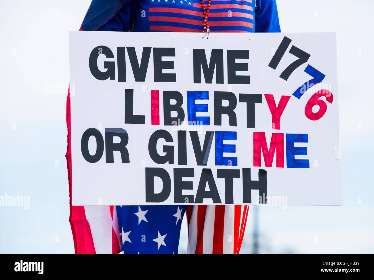 Niederlage der Mandate märz am Lincoln Memorial Reflecting Pool.Demonstranten protestieren gegen Maske & Covid-19 Impfmandate.Washington, DC,Januar 23,2022 Stockfoto