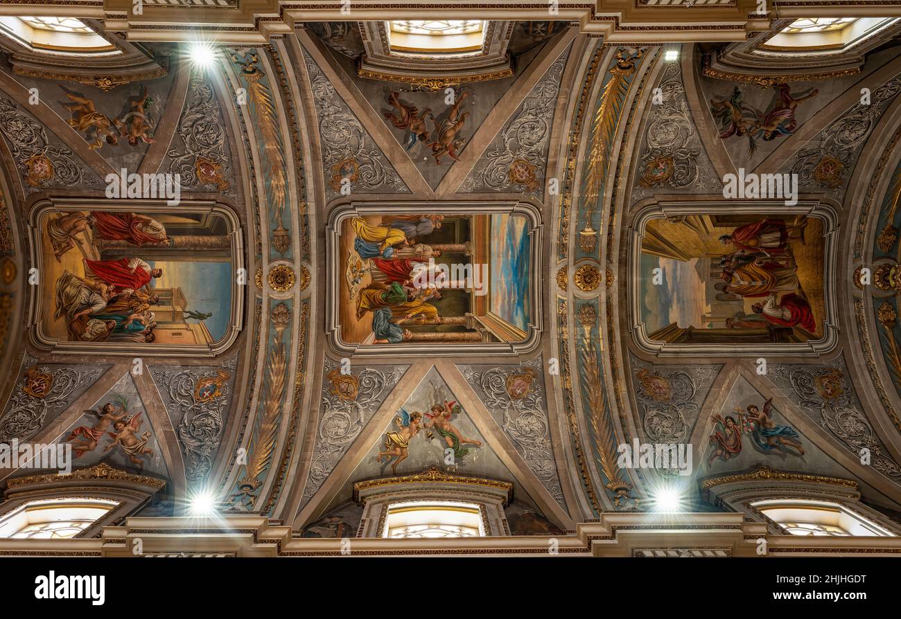 Die verzierte Ceiiling in der St. Lawrence's Church in Birgu, Malta Stockfoto