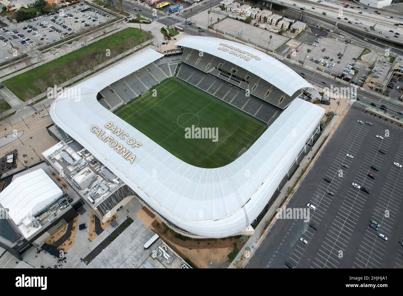 Eine Luftaufnahme des Banc of California Stadium, der Heimat der LAFC-Fußballmannschaft, Samstag, 29. Januar 2022, in Los Angeles. Stockfoto