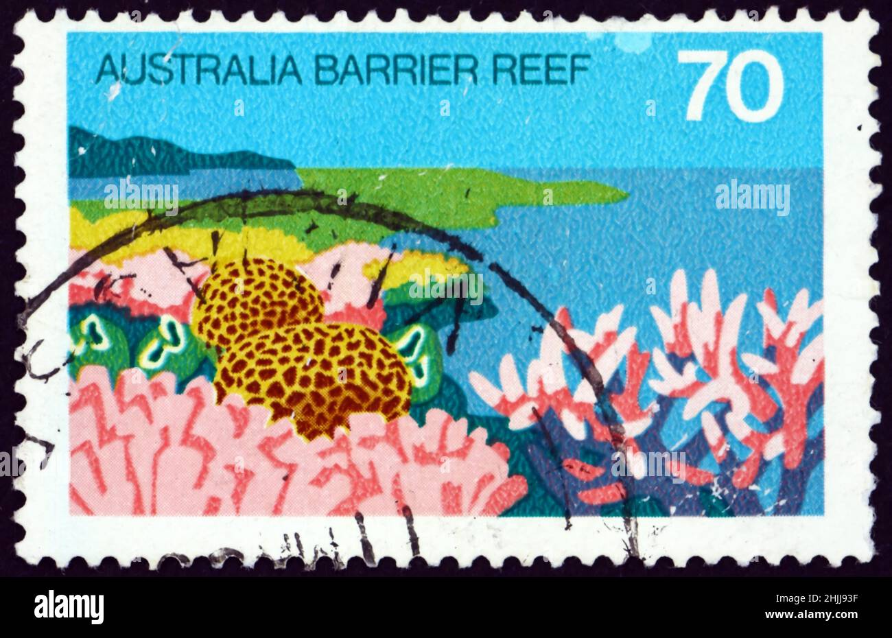 AUSTRALIEN - UM 1976: Eine in Australien gedruckte Marke zeigt, dass das Great Barrier Reef, Queensland, das größte Korallenriffsystem der Welt ist, um 1976 Stockfoto