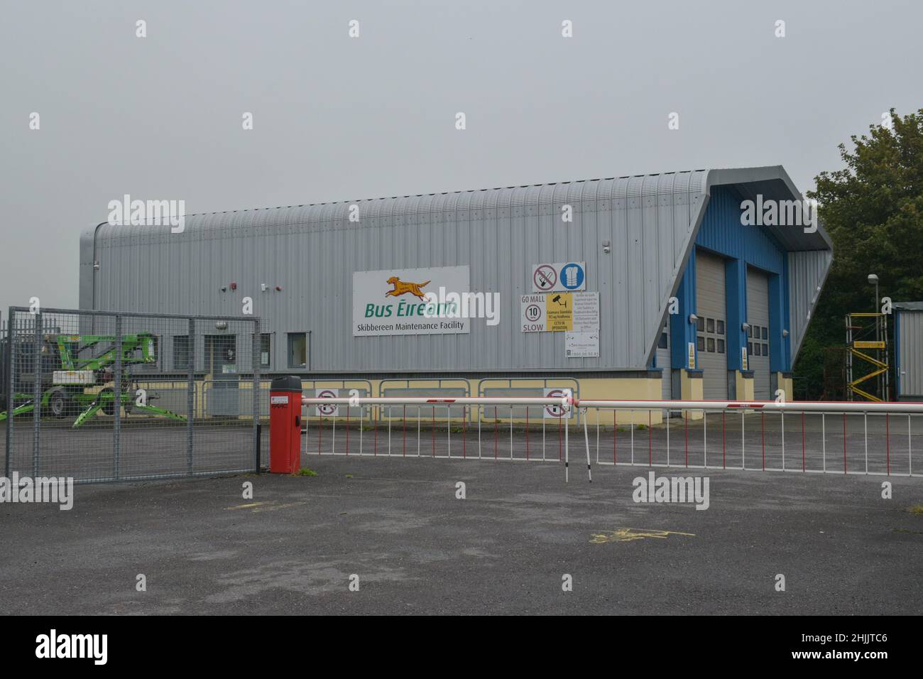 Bus Eireann Skibbereen Maintenance Facility, Skibbereen, County Cork, Irland. Stockfoto