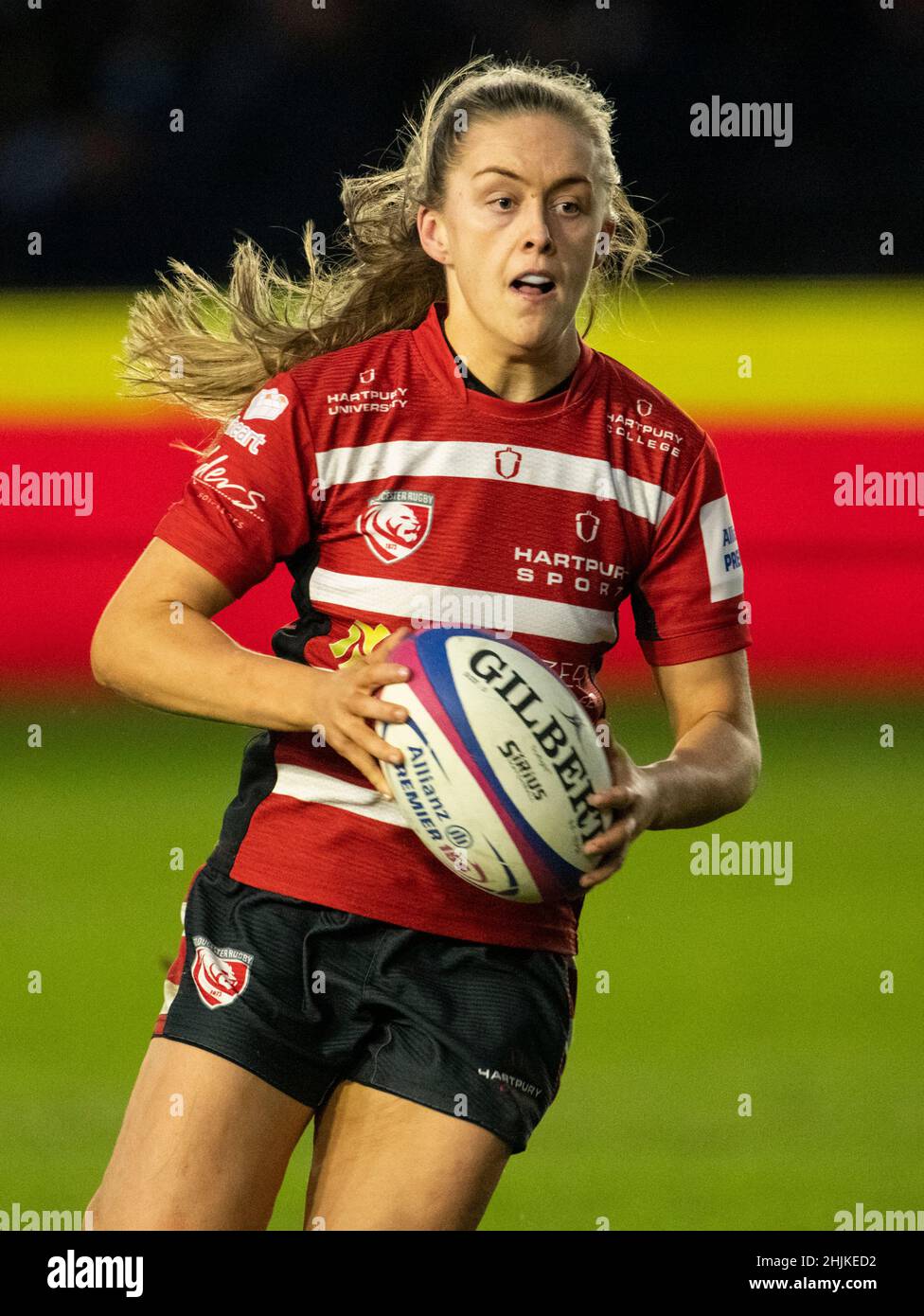 TWICKENHAM - ENGLAND 29 JAN 22: Zoe Aldcroft (6 - Gloucester-Hartpury Women) im Einsatz während des Allianz Premier 15s Match zwischen Harlequins Women und G Stockfoto