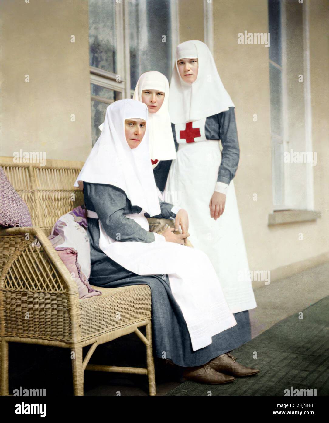 Kaiserin Alexandra Feodorowna und Großherzoginnen Olga Nikolajewna und