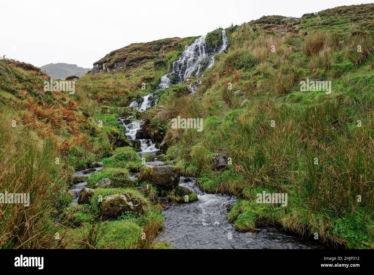 The Brides Veil Waterfall, Scotland Highland, UK, Bergbach fließt Stockfoto