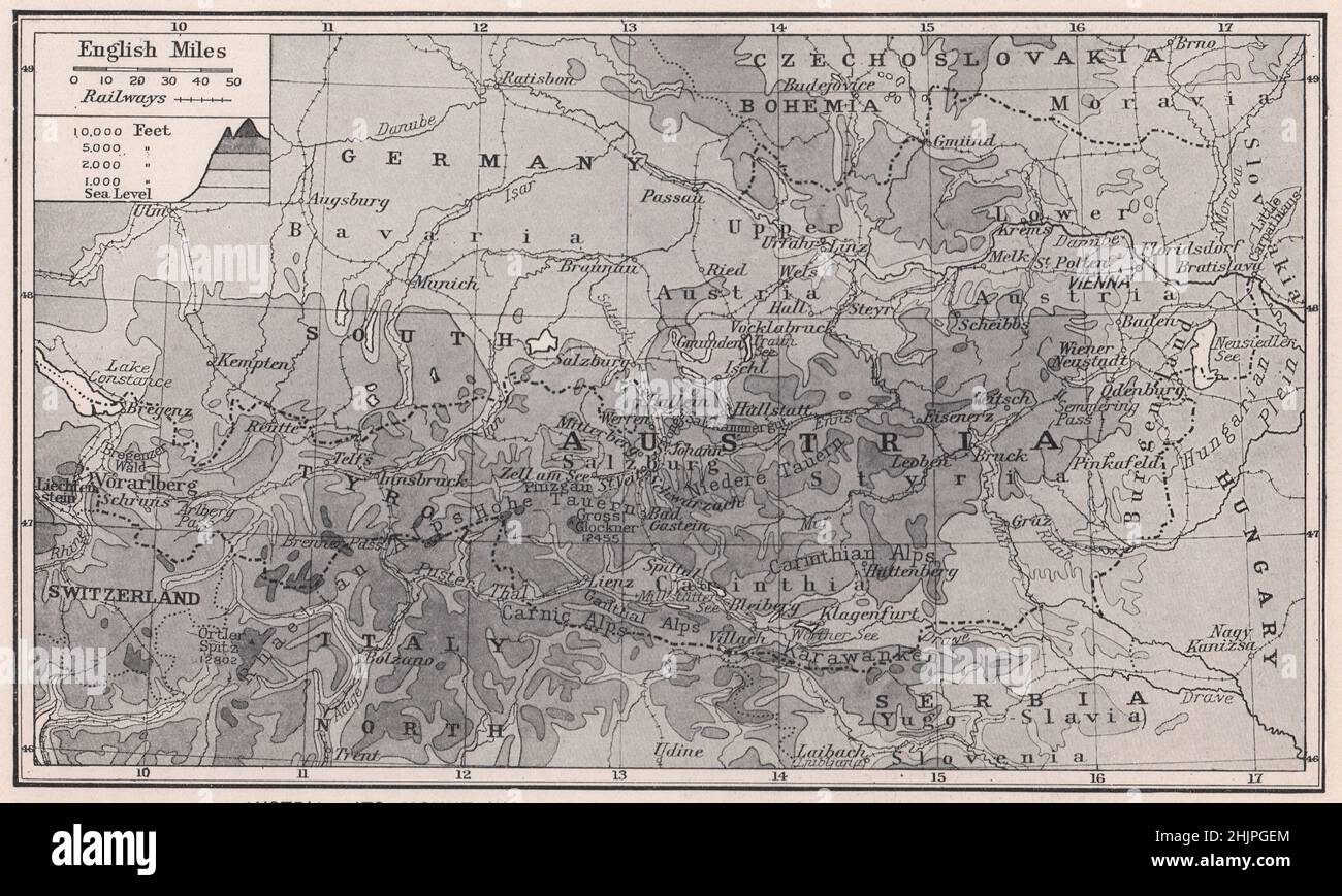 Seine Berge und Täler mit dem Verlauf der Donau. Österreich (Karte 1923) Stockfoto
