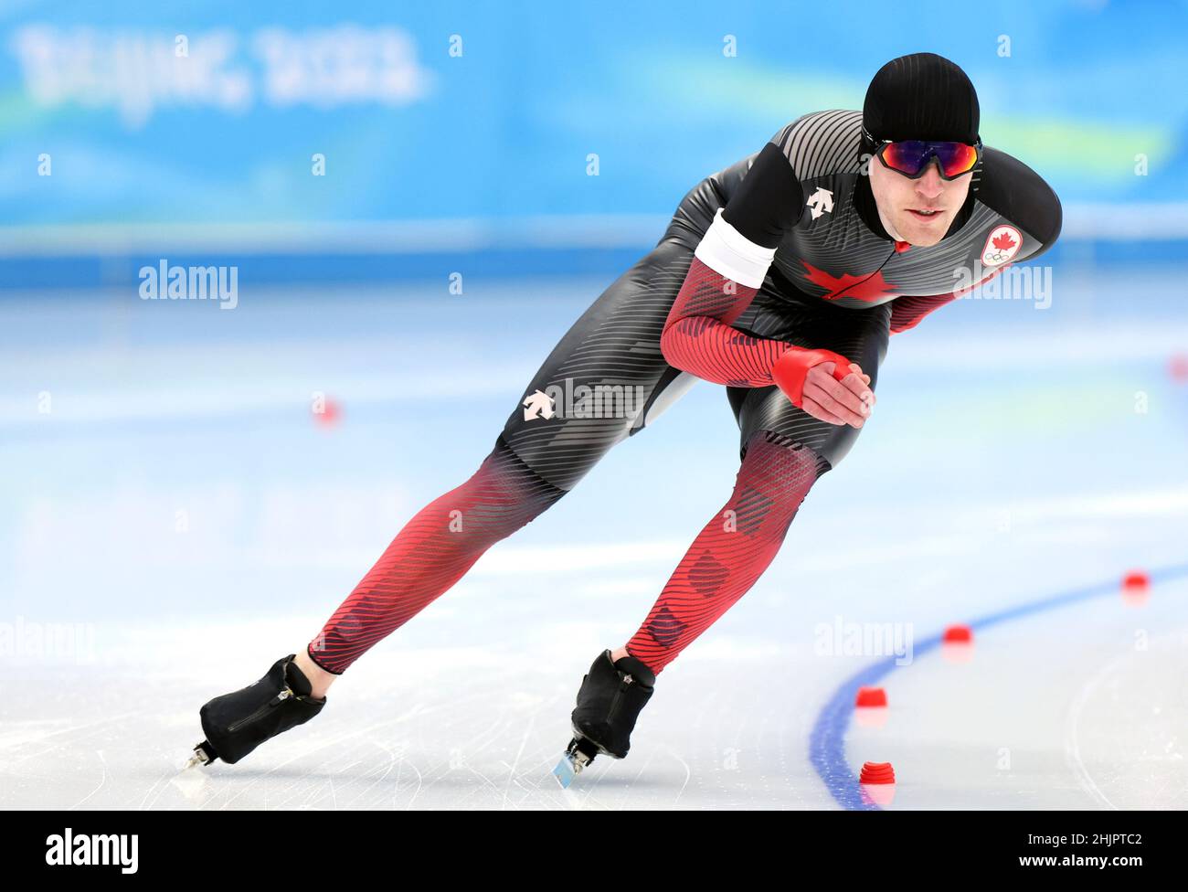 (220131) -- PEKING, 31. Januar 2022 (Xinhua) -- der Eisschnellläufer Graeme Fish aus Kanada nimmt am kombinierten Training beim National Speed Skating Oval in Peking, der Hauptstadt Chinas, am 31. Januar 2022 Teil. (Xinhua/Cheng Tingting) Stockfoto