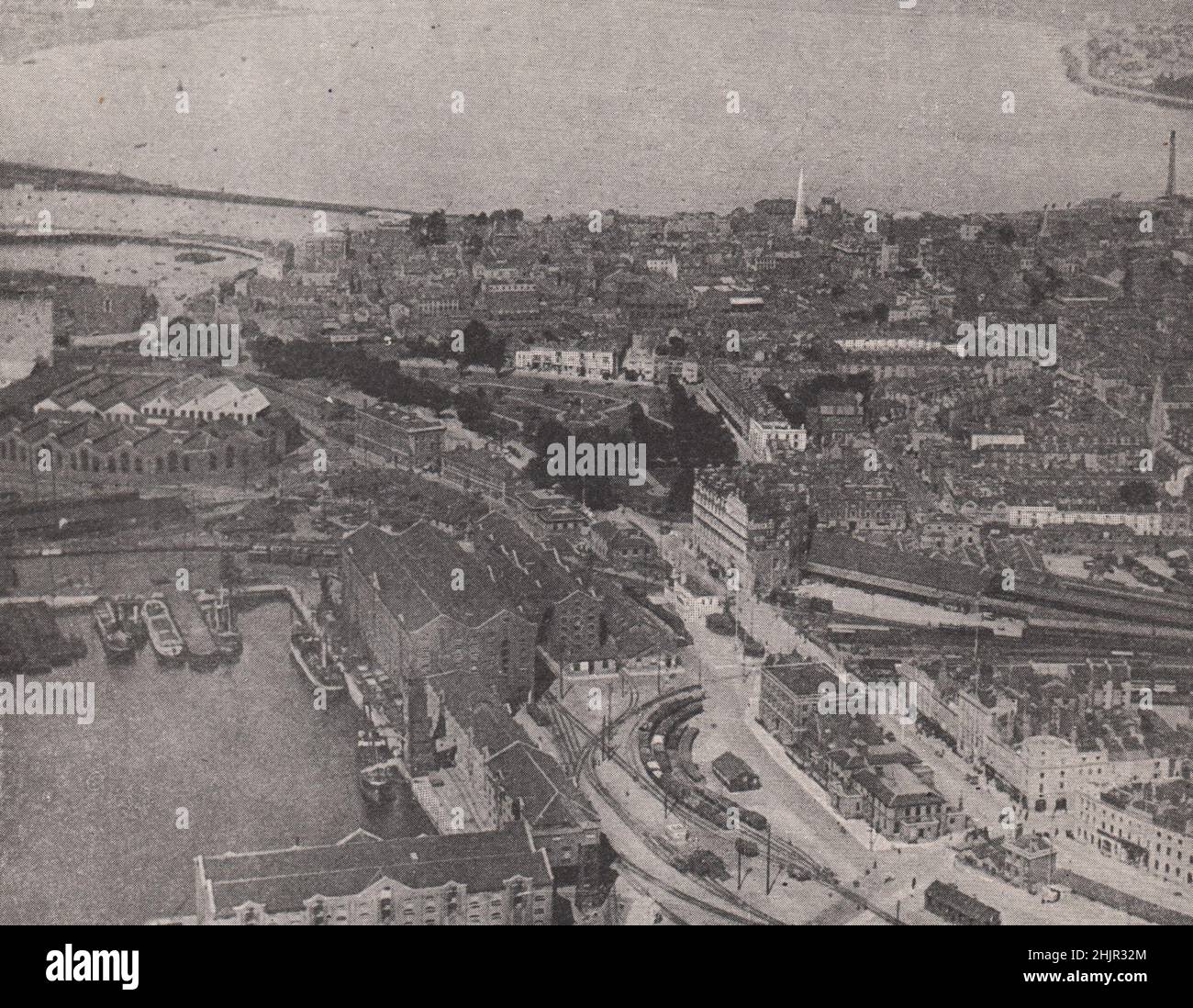 Southampton schön gelegen am Wasser von Southampton. Hampshire. England (1923) Stockfoto
