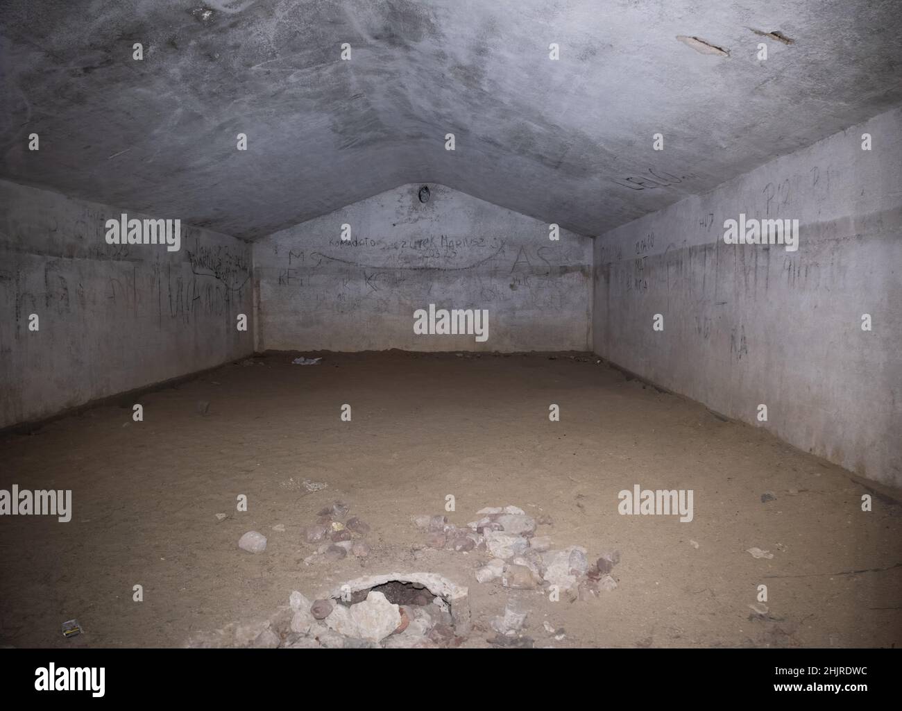 Ludwikowice Klodzkie, Polen - 11. Januar 2022. Molke. Projekt Riese. Ein Projekt, das geschaffen wurde, um wichtige deutsche Hauptquartiere und Fabriken zu errichten Stockfoto