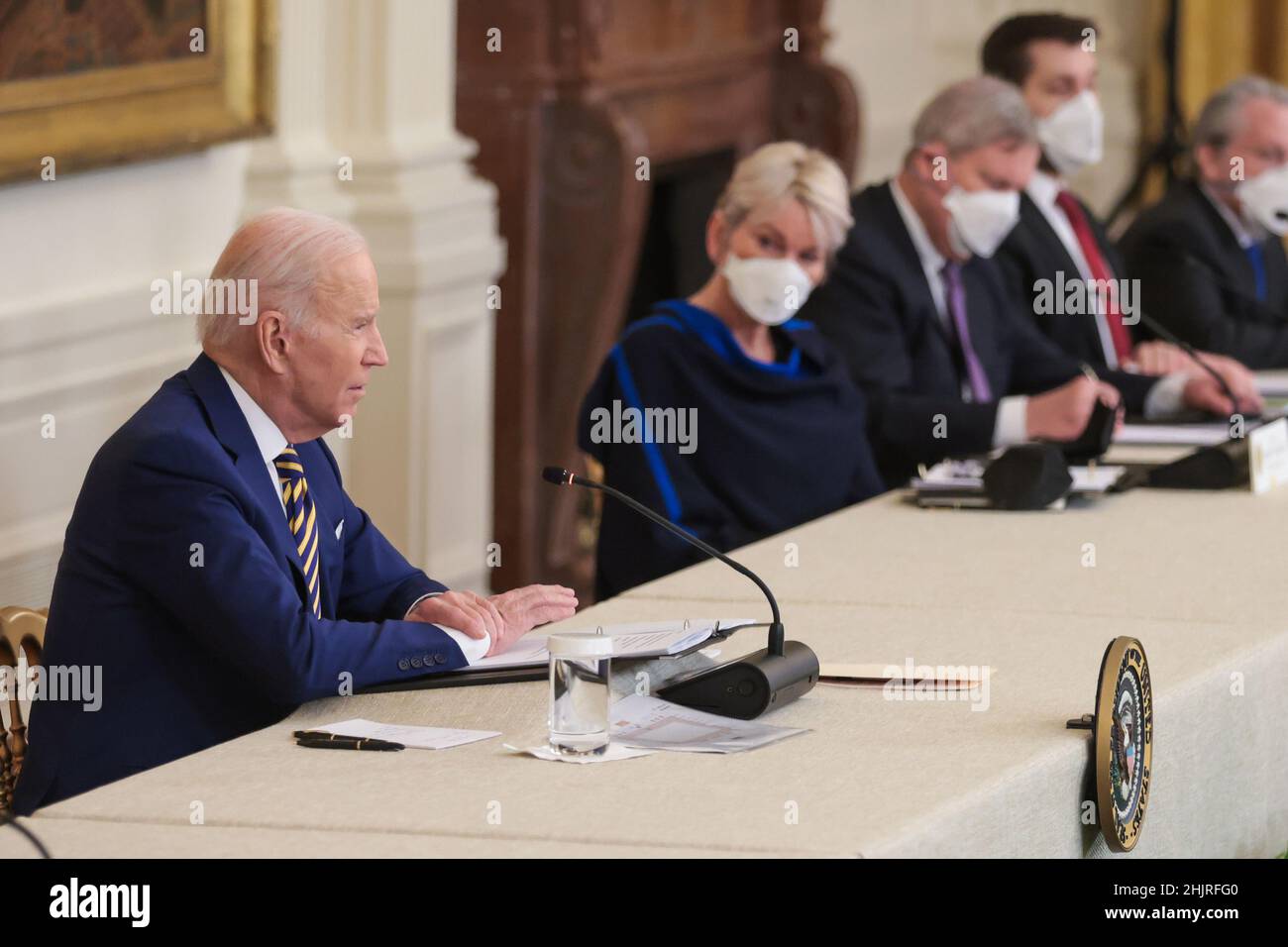 Washington, Usa. 31st Januar 2022. Präsident Joe Biden spricht am Montag, den 31. Januar 2022, während eines Treffens der National Governors Association im Ostsaal des Weißen Hauses in Washington, DC. Foto von Oliver Contreras/UPI Credit: UPI/Alamy Live News Stockfoto