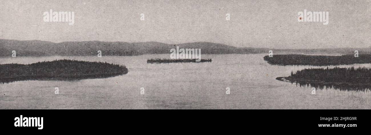 Wunderschöne Seenplatte an der mongolisch-sibirischen Grenze. Mongolei (1923) Stockfoto