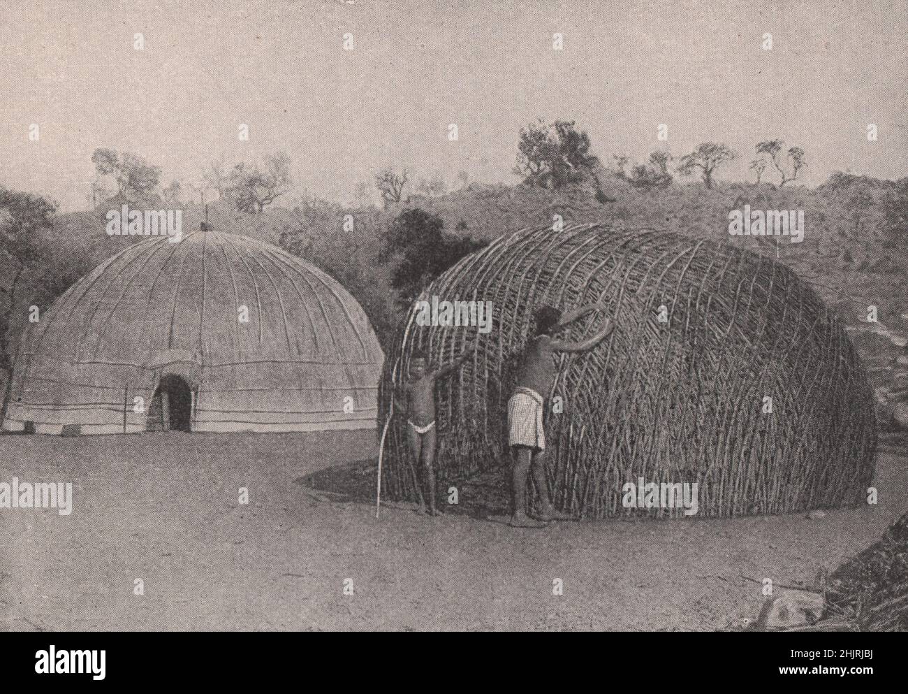 Hüttentyp, der am häufigsten von Eingeborenen in Natal bewohnt wird. Südafrika (1923) Stockfoto