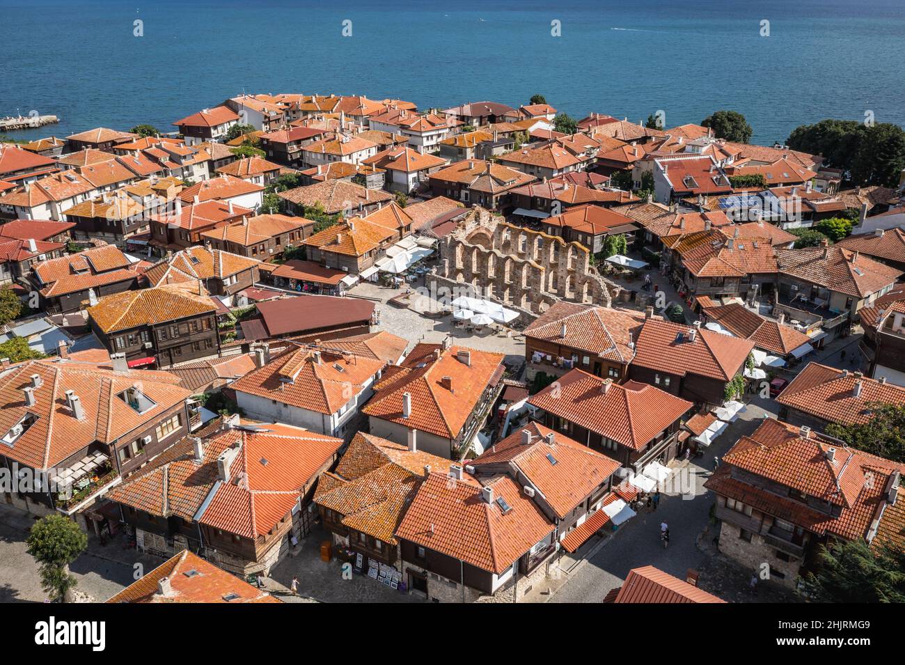 Historischer Teil des Resorts Nesebar an der Schwarzmeerküste, in der Provinz Burgas, Bulgarien, Blick auf die orthodoxe Kirche St. Sofia Stockfoto
