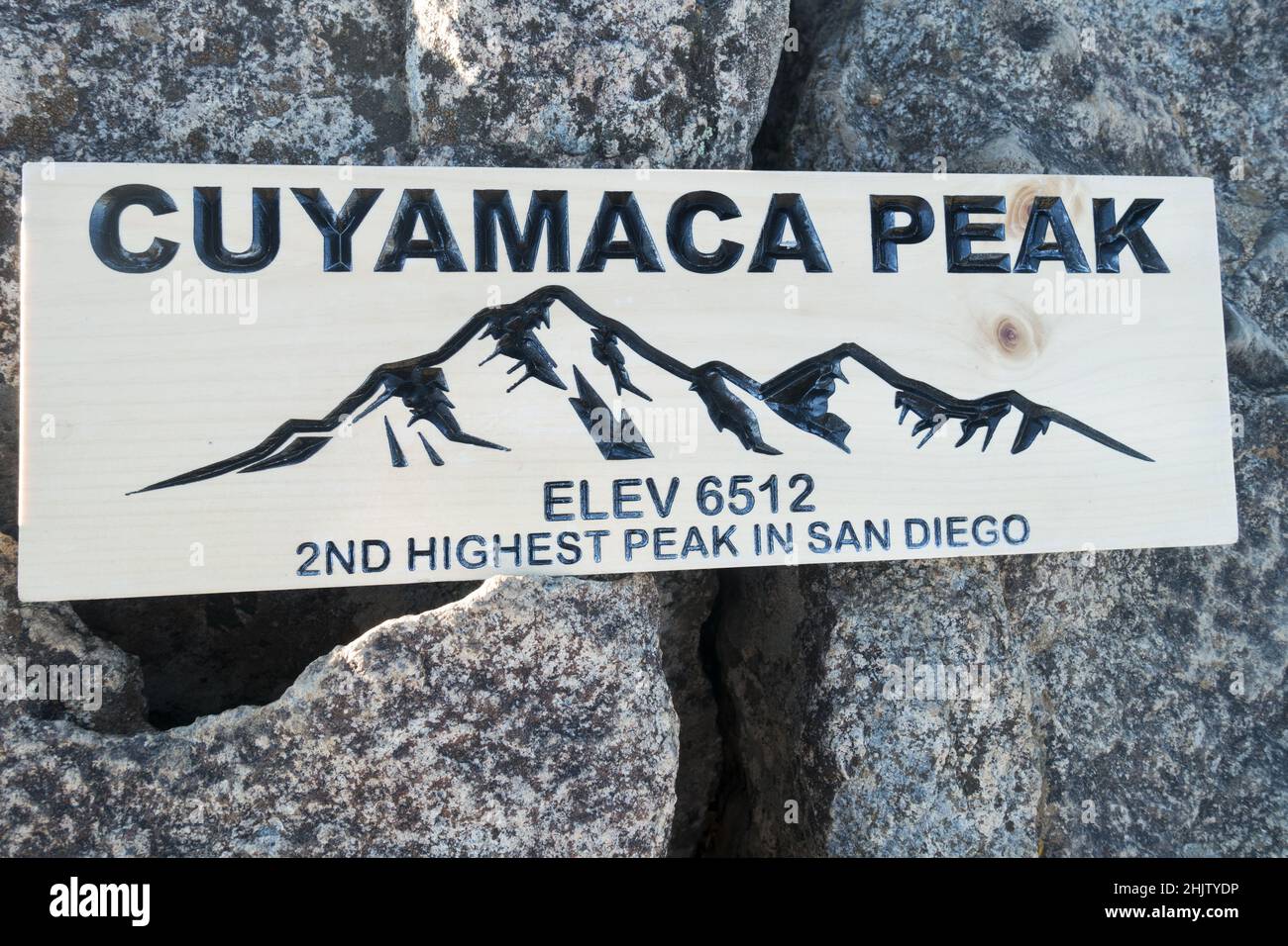 Gipfeltisch Am Cuyamaca Mountain Peak. Mit 6512 Fuß ist er zweithöchste in San Diego County, nach Hot Springs Mountain in Warner Springs California Stockfoto