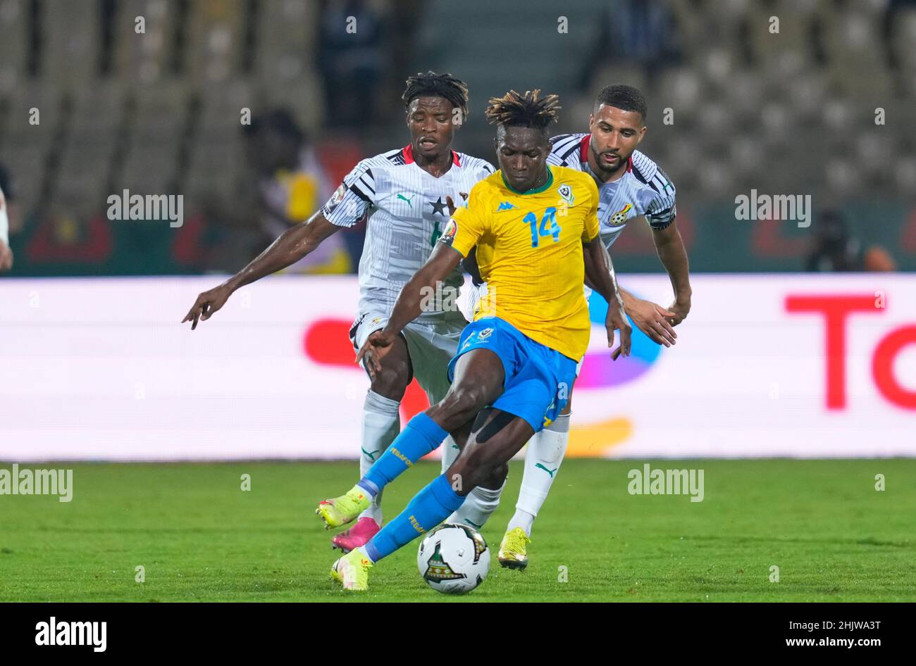 Yaoundé, Kamerun, 14. Januar 2022: Anthony MFA Mezui aus Gabun während des Ghana gegen Gabun- Africa Cup of Nations im Ahmadou Ahidjo Stadium. Kim Price/CSM. Stockfoto